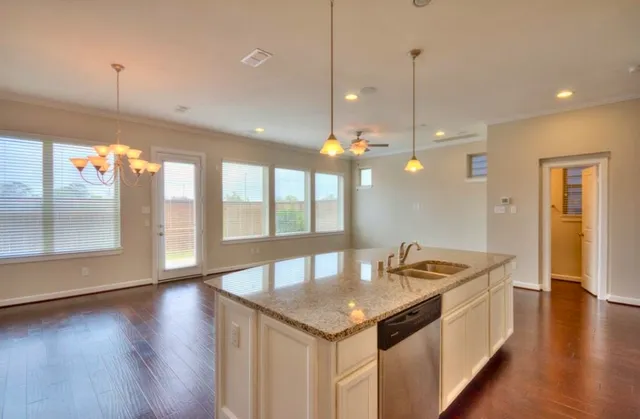 $2,800 | 1804 Cavanal Street, Houston, TX 77080