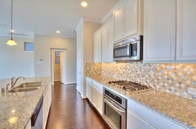 $2,800 | 1804 Cavanal Street, Houston, TX 77080