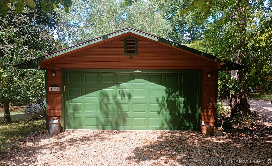 467 Jack North Loop Camdenton, MO 65020 - Photo 9 of 73