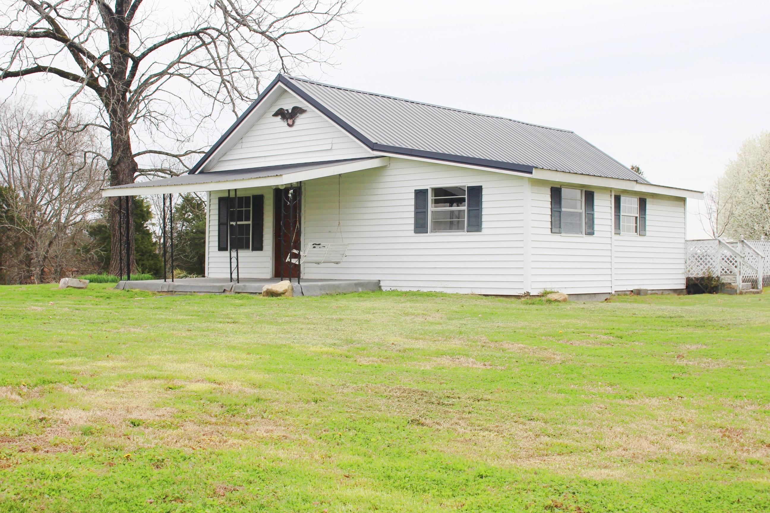 195 Sligh Road Dayton, TN 37321 - Photo 2 of 28 1b