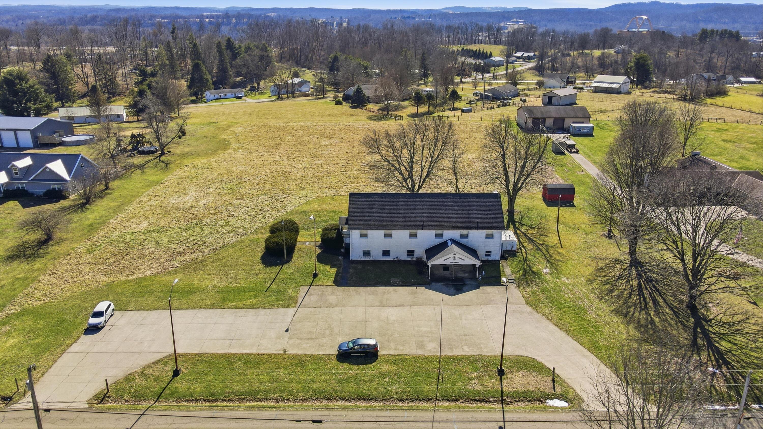 11094 Butler Road Northeast Newark, OH 43055 - Photo 2 of 47 _002-ftont parking lot, 3 acre parcel