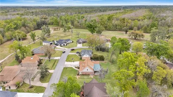 $535,000 | 39 East Levert Drive, Luling, LA 70070