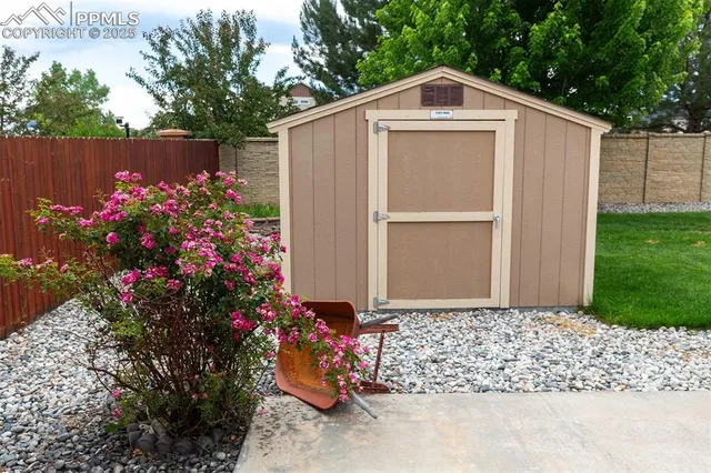 $565,000 | 7127 Indian River Drive, Colorado Springs, CO 80923