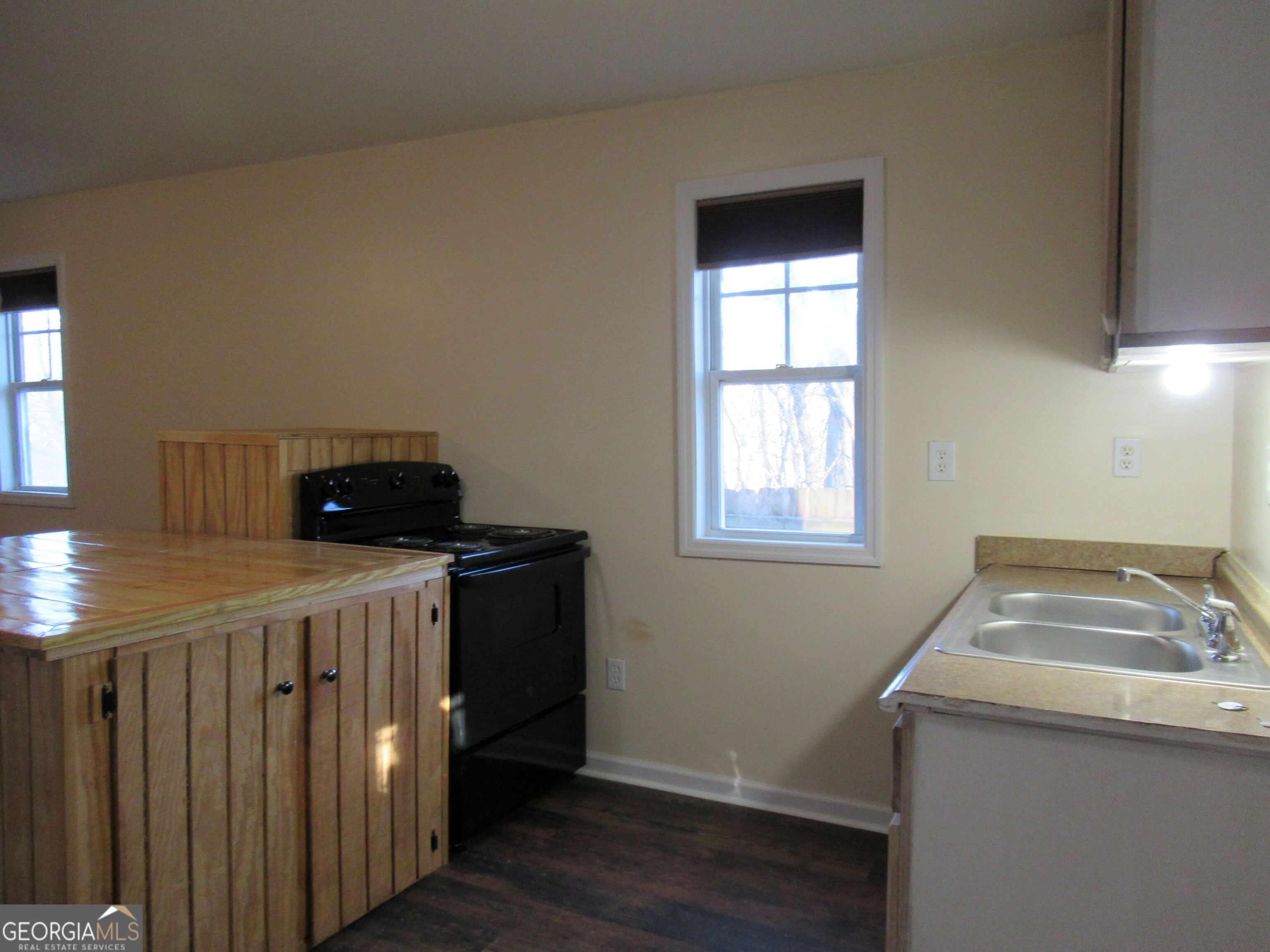 88 B Stanley Nix Road Cleveland, GA 30528 - Photo 7 of 20