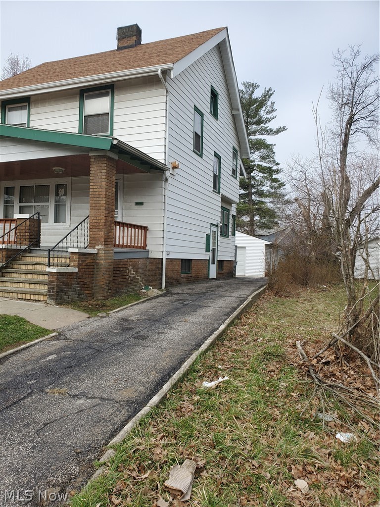 876 Selwyn Road Cleveland, OH 44112 - Photo 2 of 22