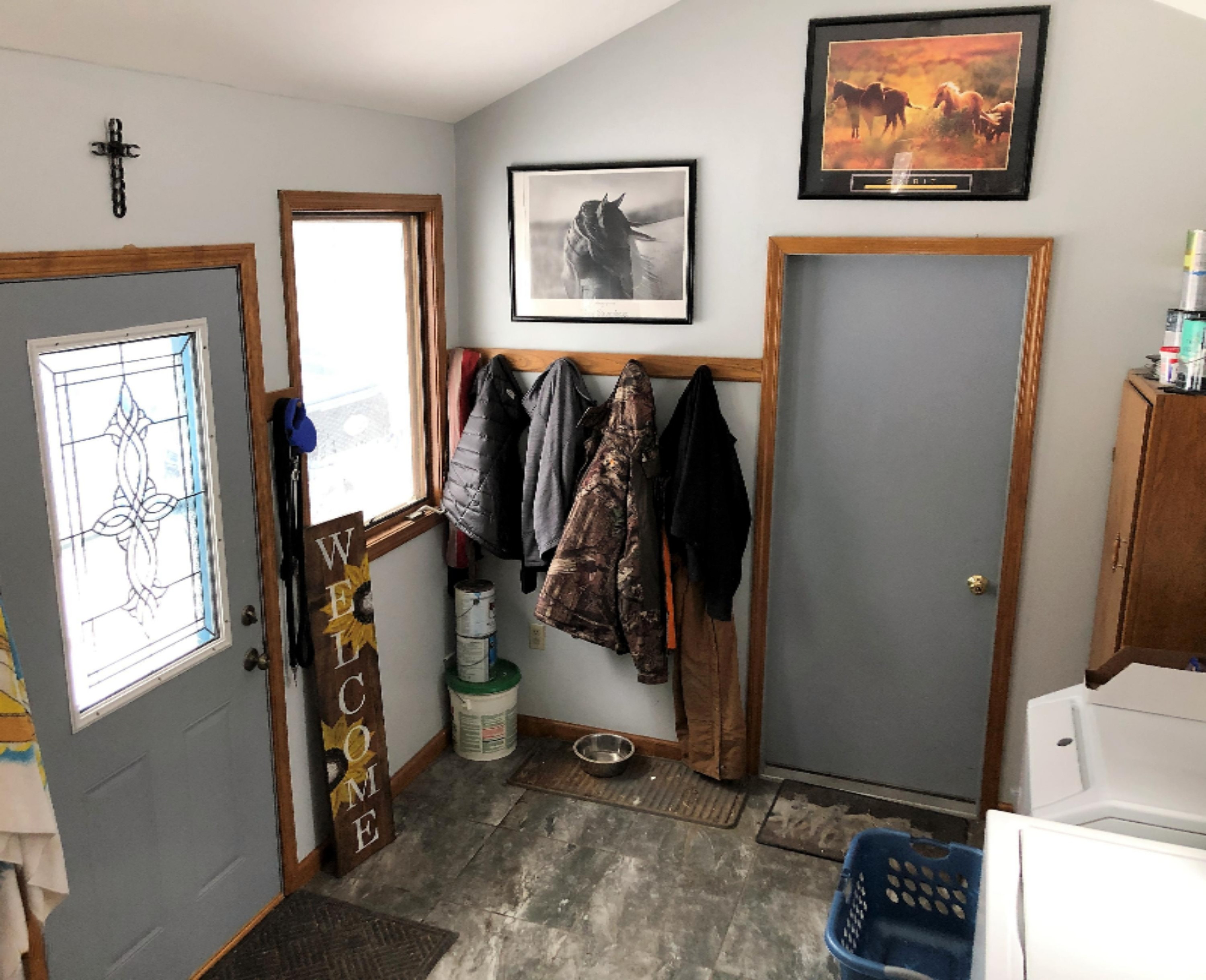 3201 West Riley-Thompson Road Whitehall, MI 49461 - Photo 37 of 40 37 Mud rm-laundry