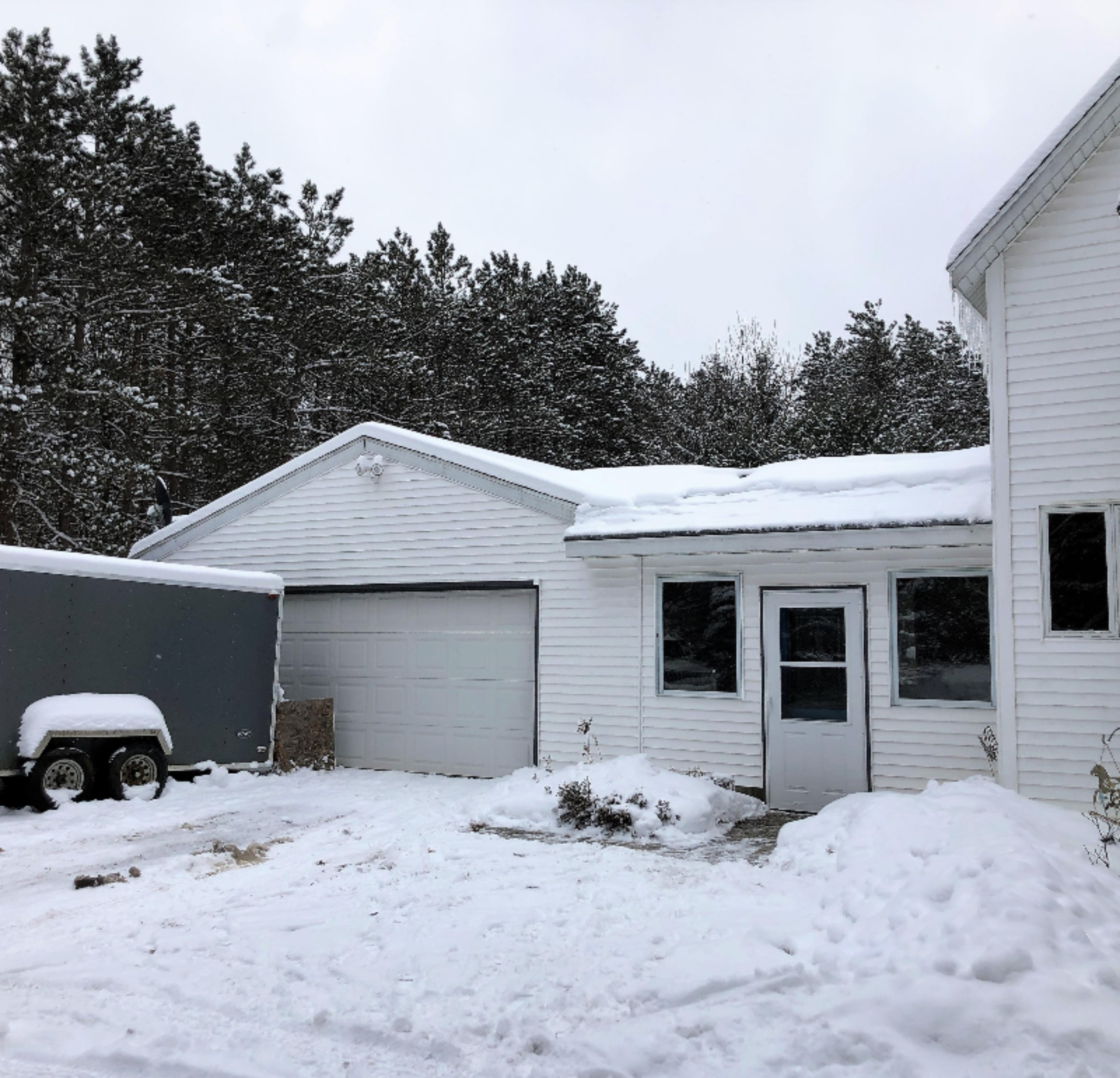 3201 West Riley-Thompson Road Whitehall, MI 49461 - Photo 39 of 40 39 Garage and mud room