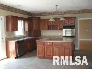 6301 Sycamore Road Carterville, IL 62918 - Photo 7 of 17 Gallery Image 7
