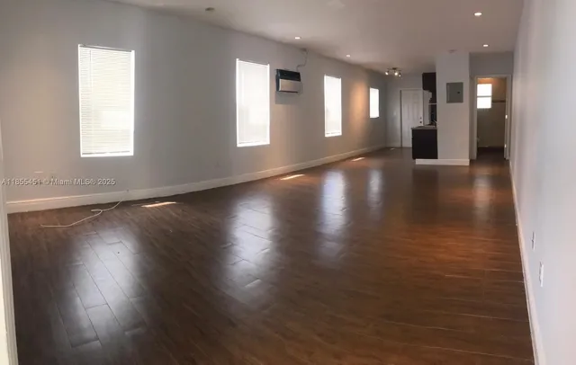 $1,475 | 131 Northwest 15th Street, Unit U, Miami, FL 33136