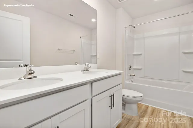 $389,000 | 7632 Bainbridge Road, Sherrills Ford, NC 28673