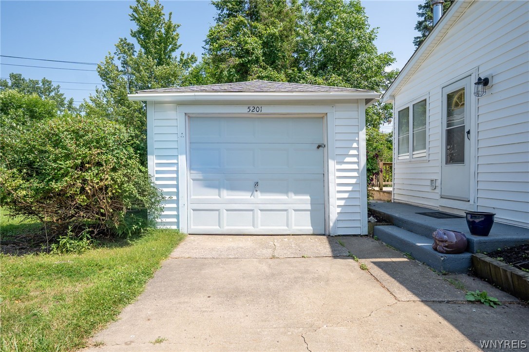 5201 Scranton Road Hamburg, NY 14075 - Photo 24 of 35 Detached Garage