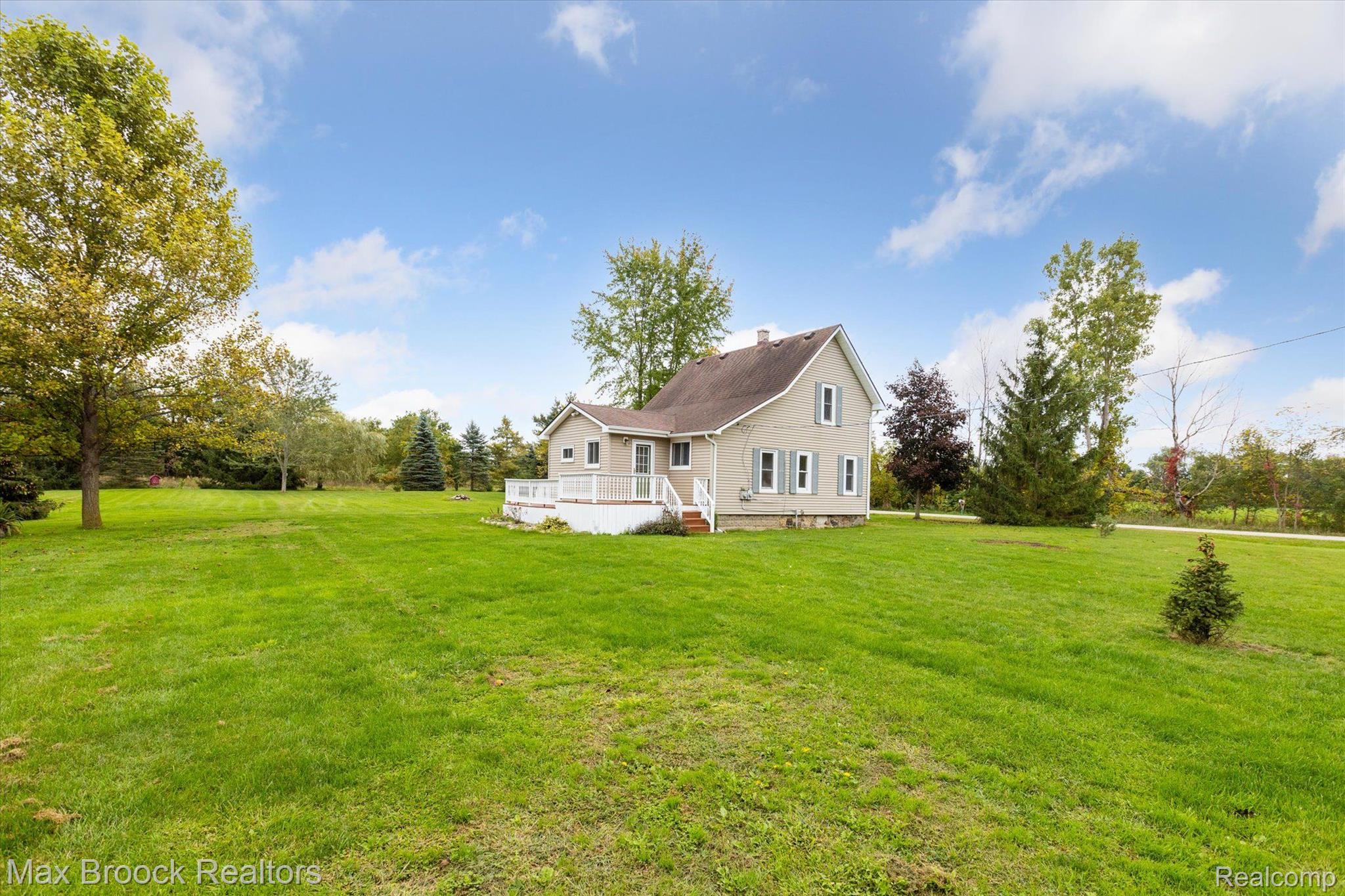 2345 Castle Road North Branch, MI 48461 - Photo 23 of 32 Gallery Image 23