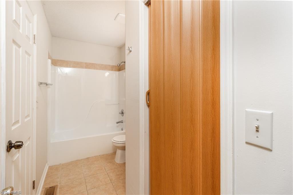 407 North Dudley Street Greensboro, NC 27401 - Photo 10 of 15