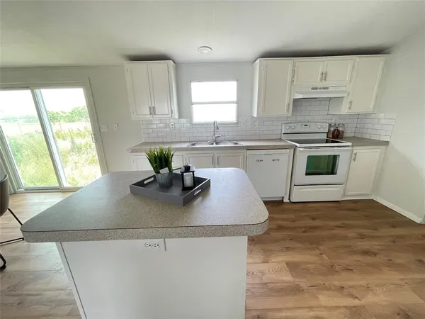 $1,975 | 9066 Diamond Avenue, Kaufman, TX 75142