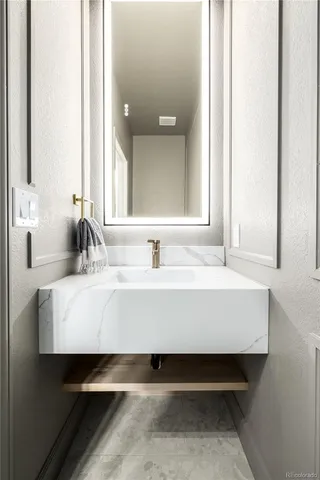 $1,000,000 | 9507 Burgundy Circle, Highlands Ranch, CO 80126