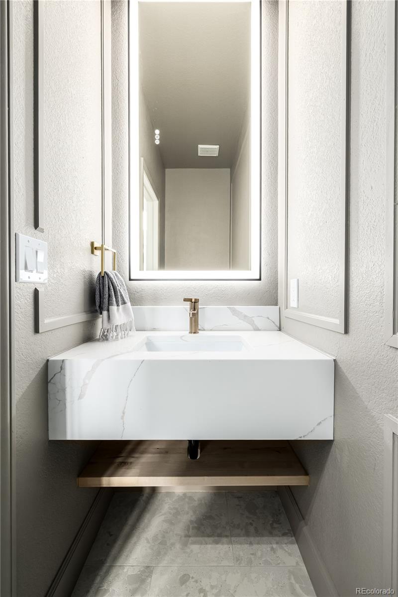 9507 Burgundy Circle Highlands Ranch, CO 80126 - Photo 23 of 48