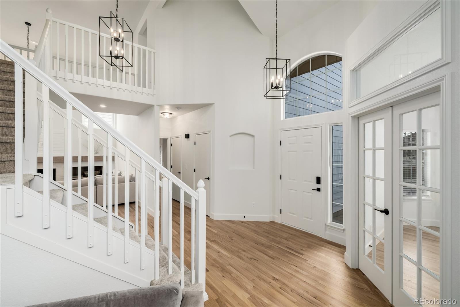 9507 Burgundy Circle Highlands Ranch, CO 80126 - Photo 7 of 48