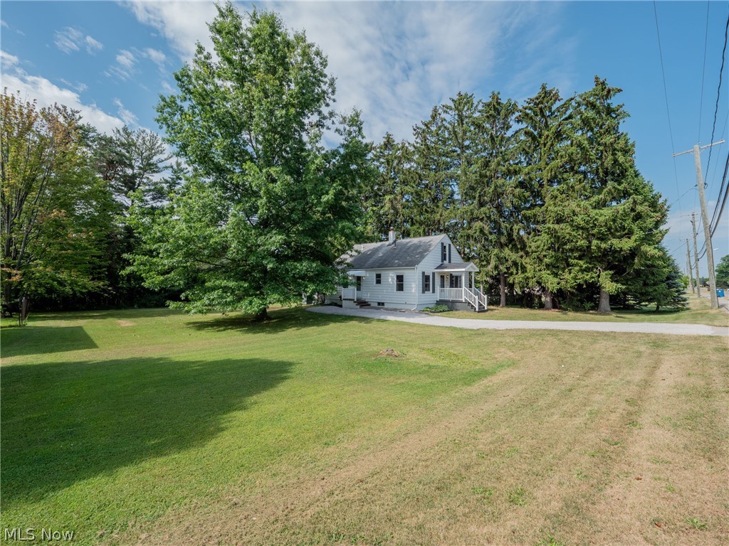 4117 Jaeger Road Lorain, OH 44053 - Photo 4 of 28 Gallery Image 4