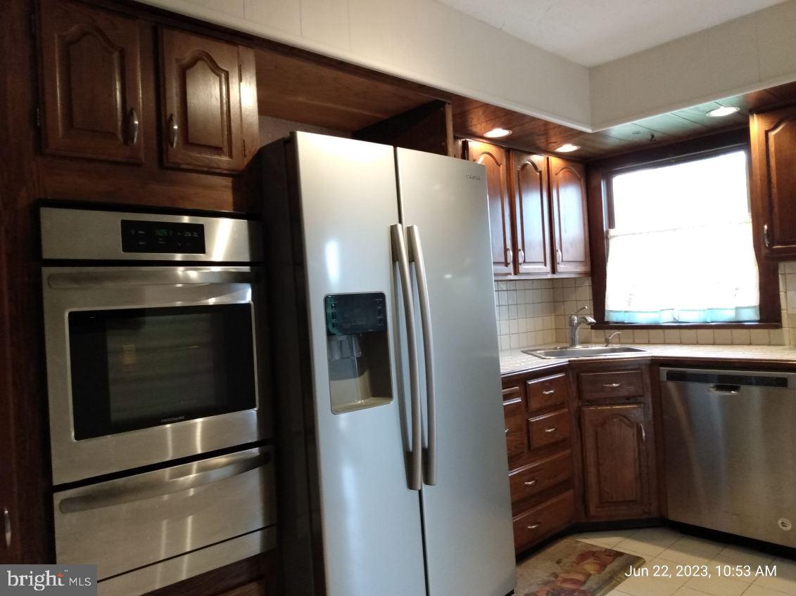 2114 Yardville Hamilton Square Road Hamilton, NJ 08690 - Photo 18 of 42 Gallery Image 18