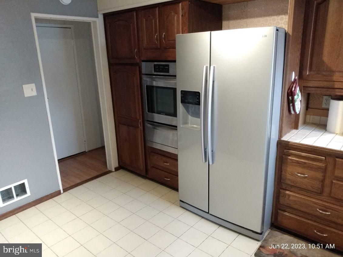 2114 Yardville Hamilton Square Road Hamilton, NJ 08690 - Photo 19 of 42 Gallery Image 19