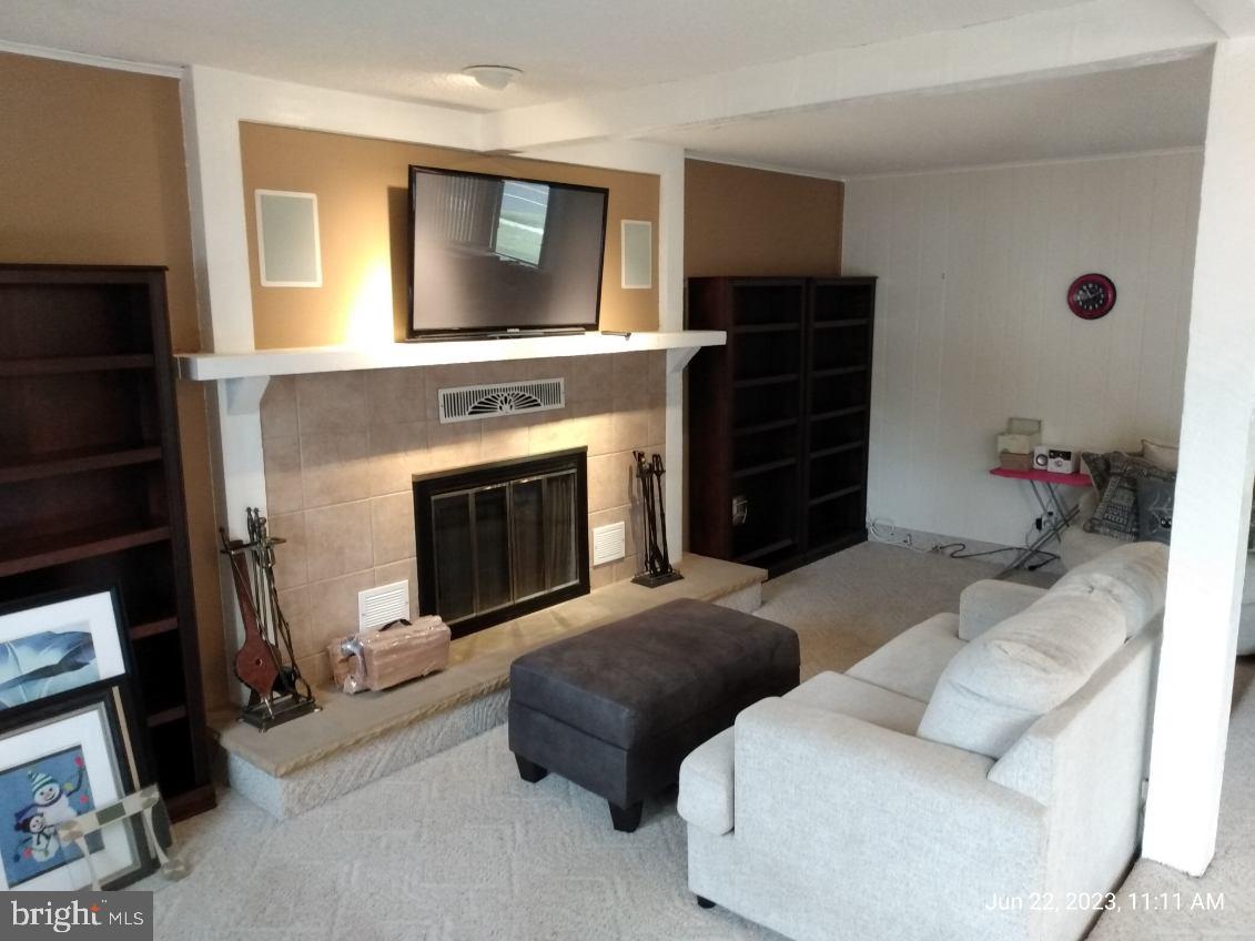 2114 Yardville Hamilton Square Road Hamilton, NJ 08690 - Photo 9 of 42 Gallery Image 9