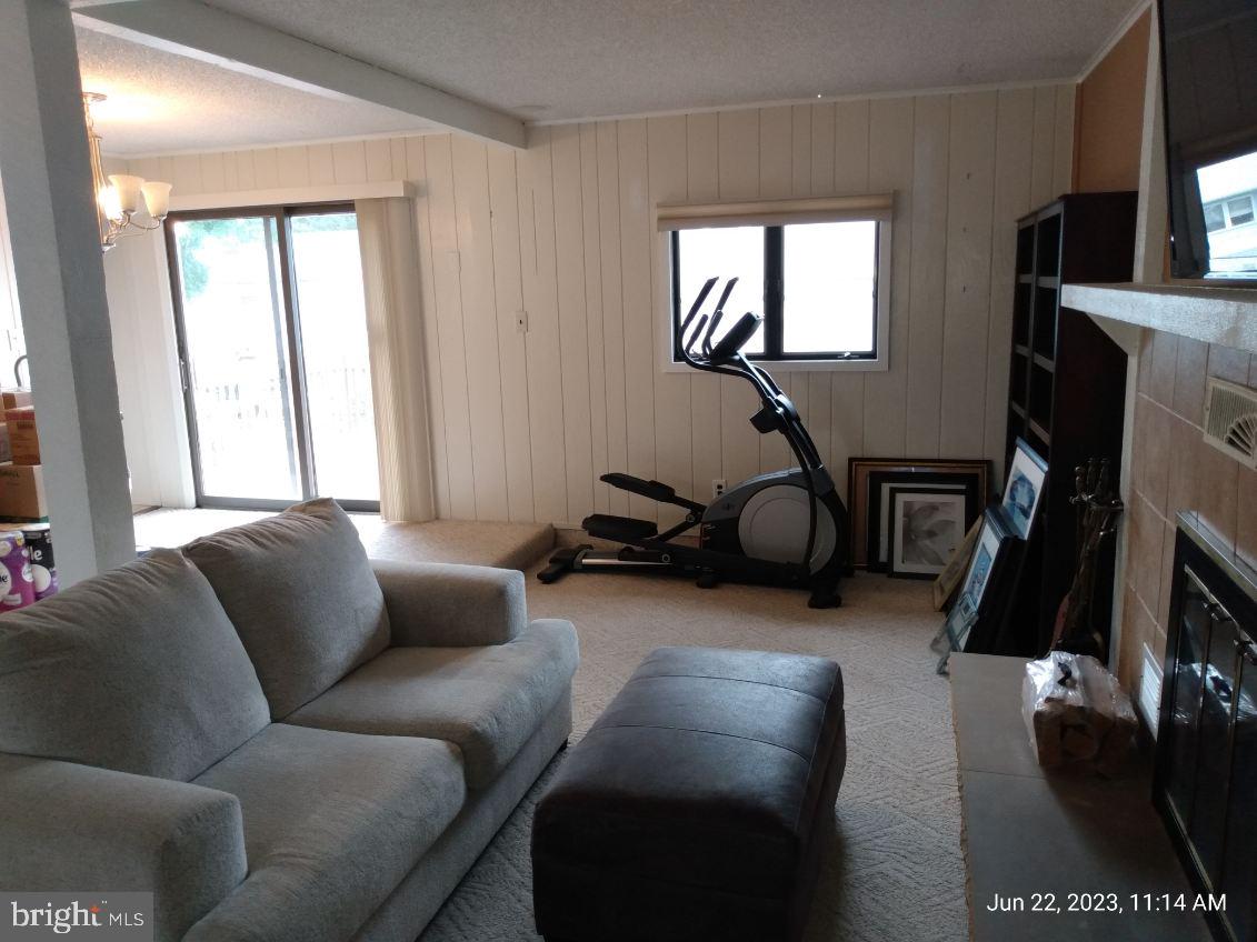 2114 Yardville Hamilton Square Road Hamilton, NJ 08690 - Photo 10 of 42 Gallery Image 10