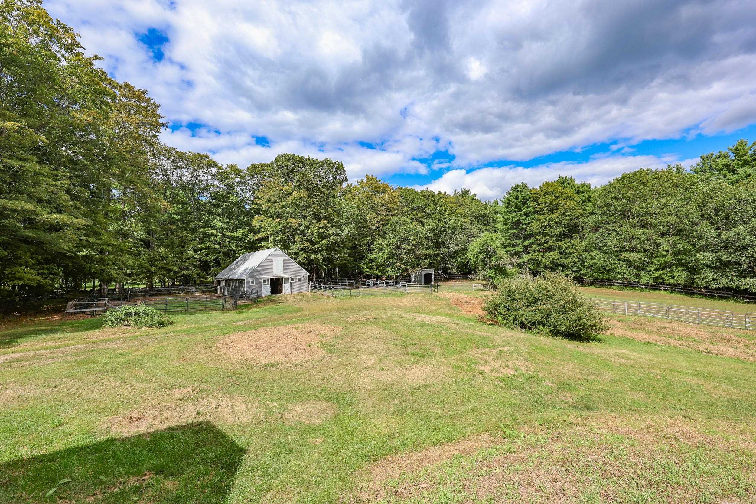 55 Holbrook Hill Road Bedford, NH 03110 - Photo 8 of 43