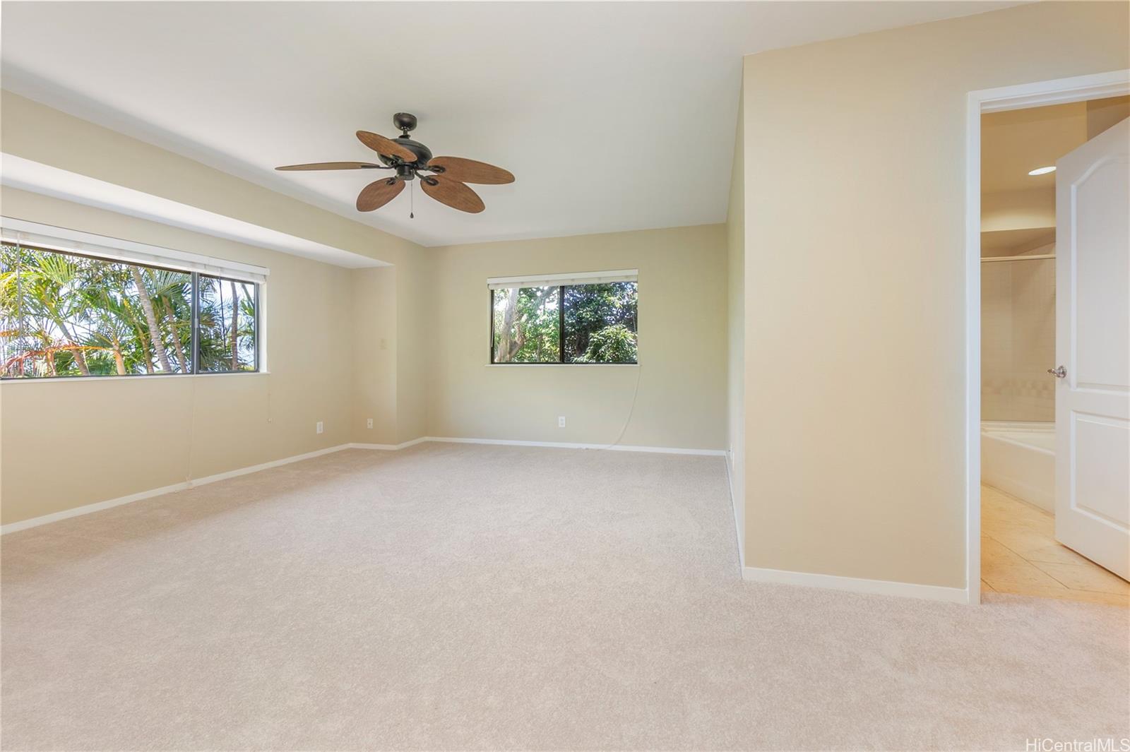 92-247 Opuakii Place Kapolei, HI 96707 - Photo 19 of 25 an empty room with windows