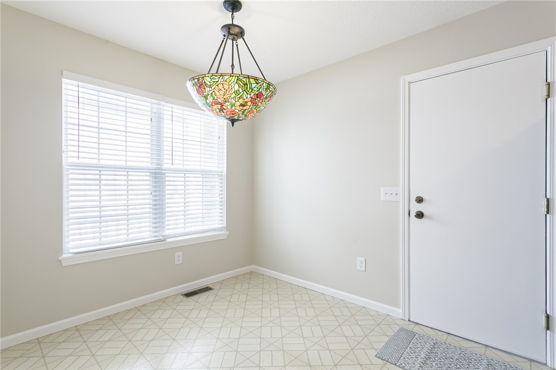 147 Vin Gate Drive Greece, NY 14616 - Photo 14 of 32