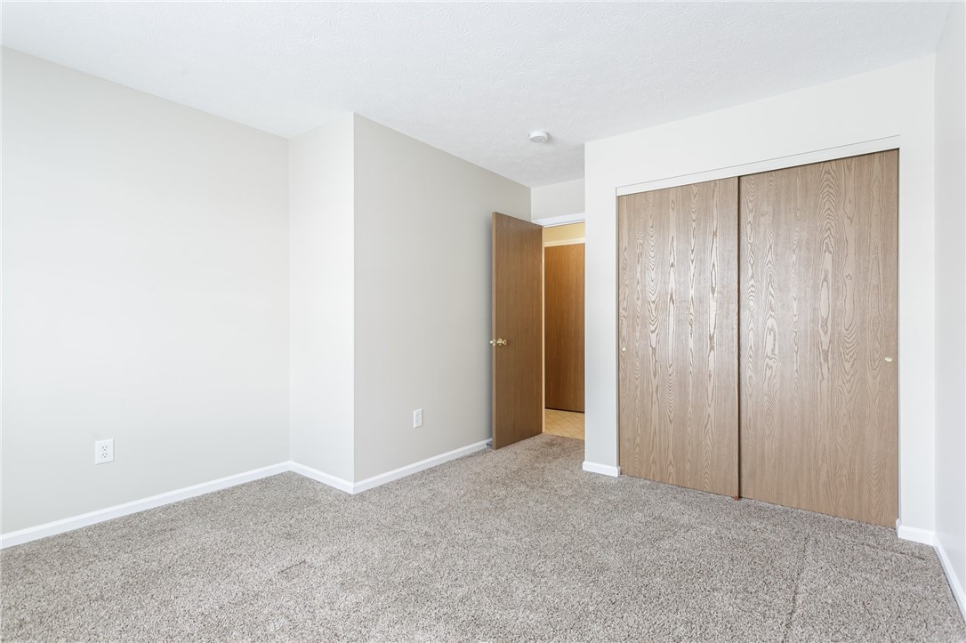 147 Vin Gate Drive Greece, NY 14616 - Photo 24 of 32