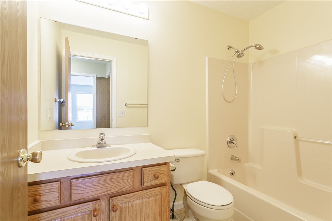 147 Vin Gate Drive Greece, NY 14616 - Photo 26 of 32