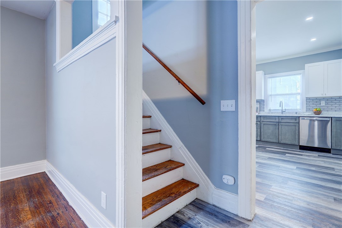 29-31 Suter Terrace Rochester, NY 14620 - Photo 10 of 24