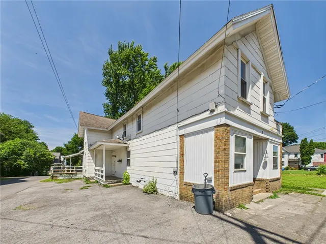 $179,900 | 99 Washington Street, Auburn, NY 13021