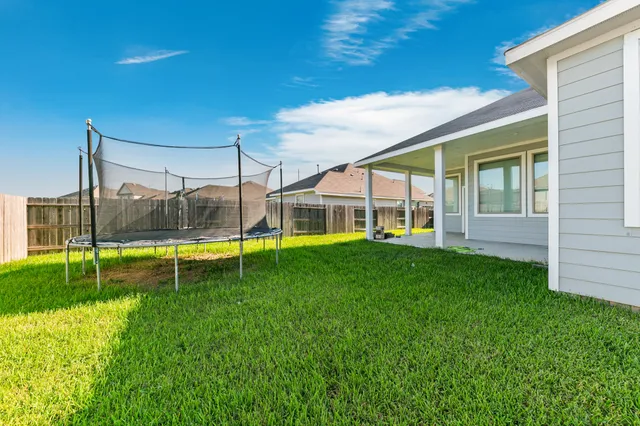 $320,000 | 4614 Seabourne Landing Drive, Rosenberg, TX 77469