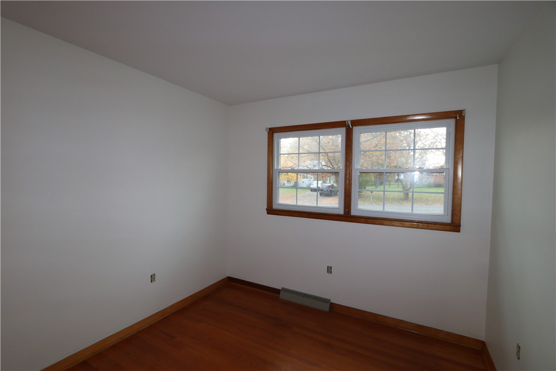 91 Pulsifer Drive Auburn, NY 13021 - Photo 14 of 27 Bedroom