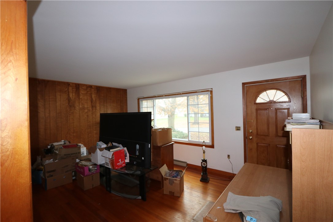 91 Pulsifer Drive Auburn, NY 13021 - Photo 17 of 27 Living Room