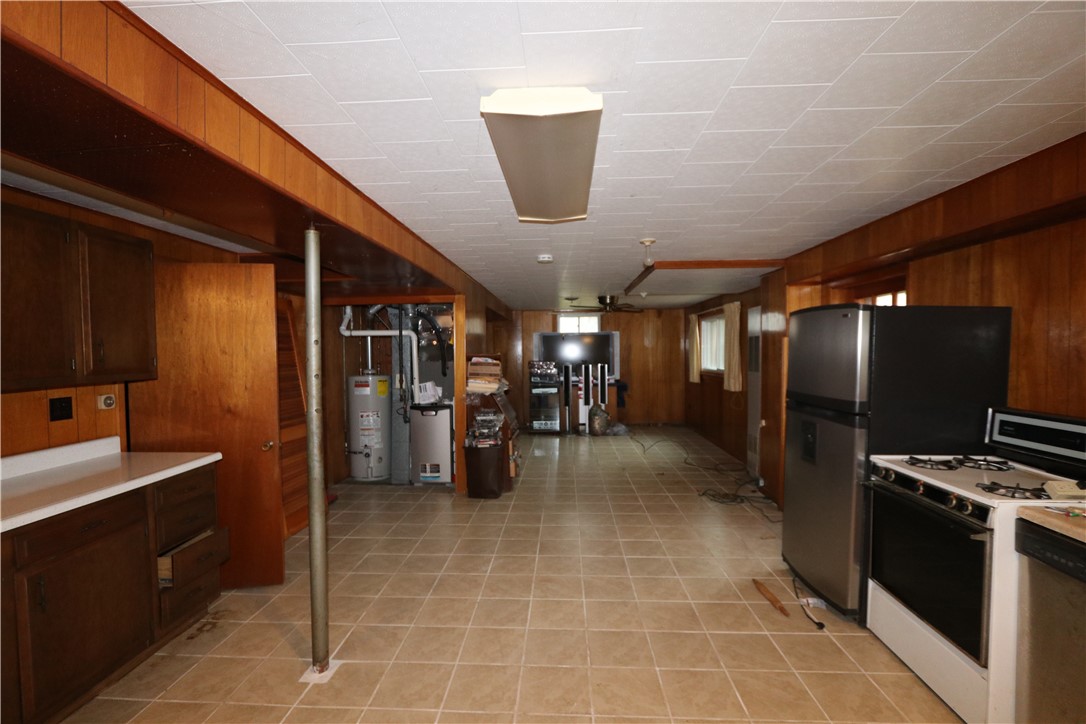 91 Pulsifer Drive Auburn, NY 13021 - Photo 25 of 27 Family Room