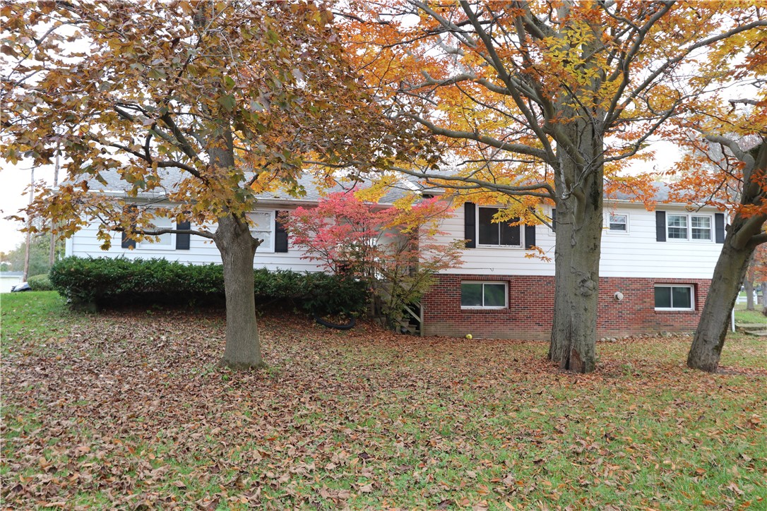 91 Pulsifer Drive Auburn, NY 13021 - Photo 3 of 27 Side View