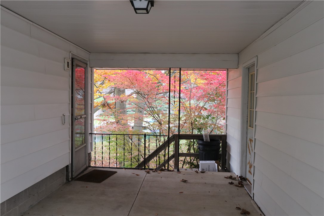 91 Pulsifer Drive Auburn, NY 13021 - Photo 9 of 27 Breeze Way