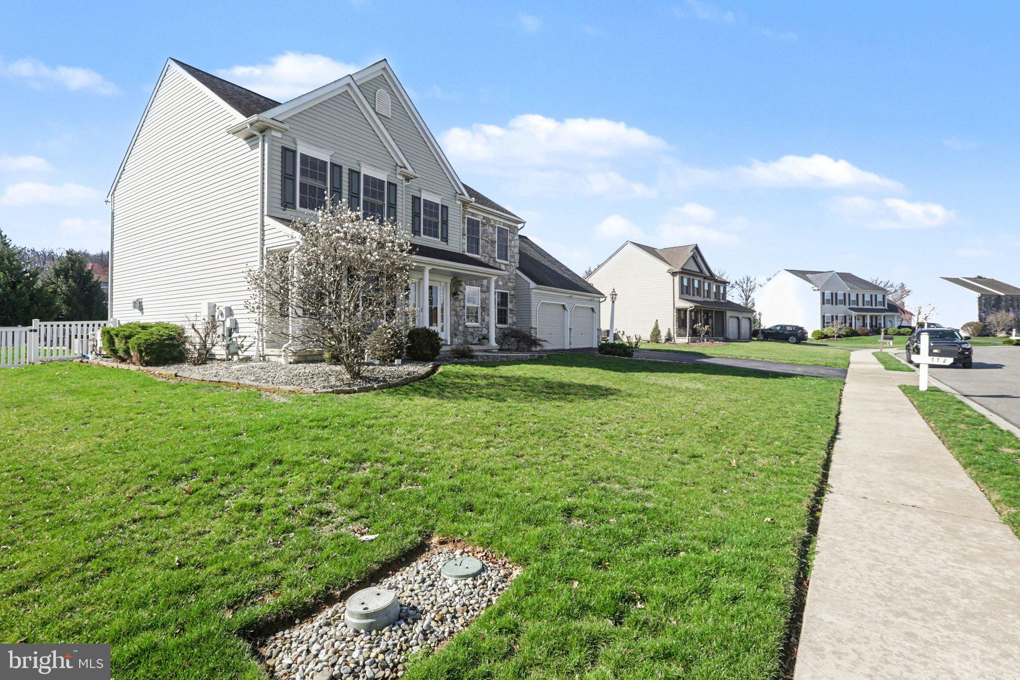 772 Rishel Drive York, PA 17406 - Photo 3 of 41