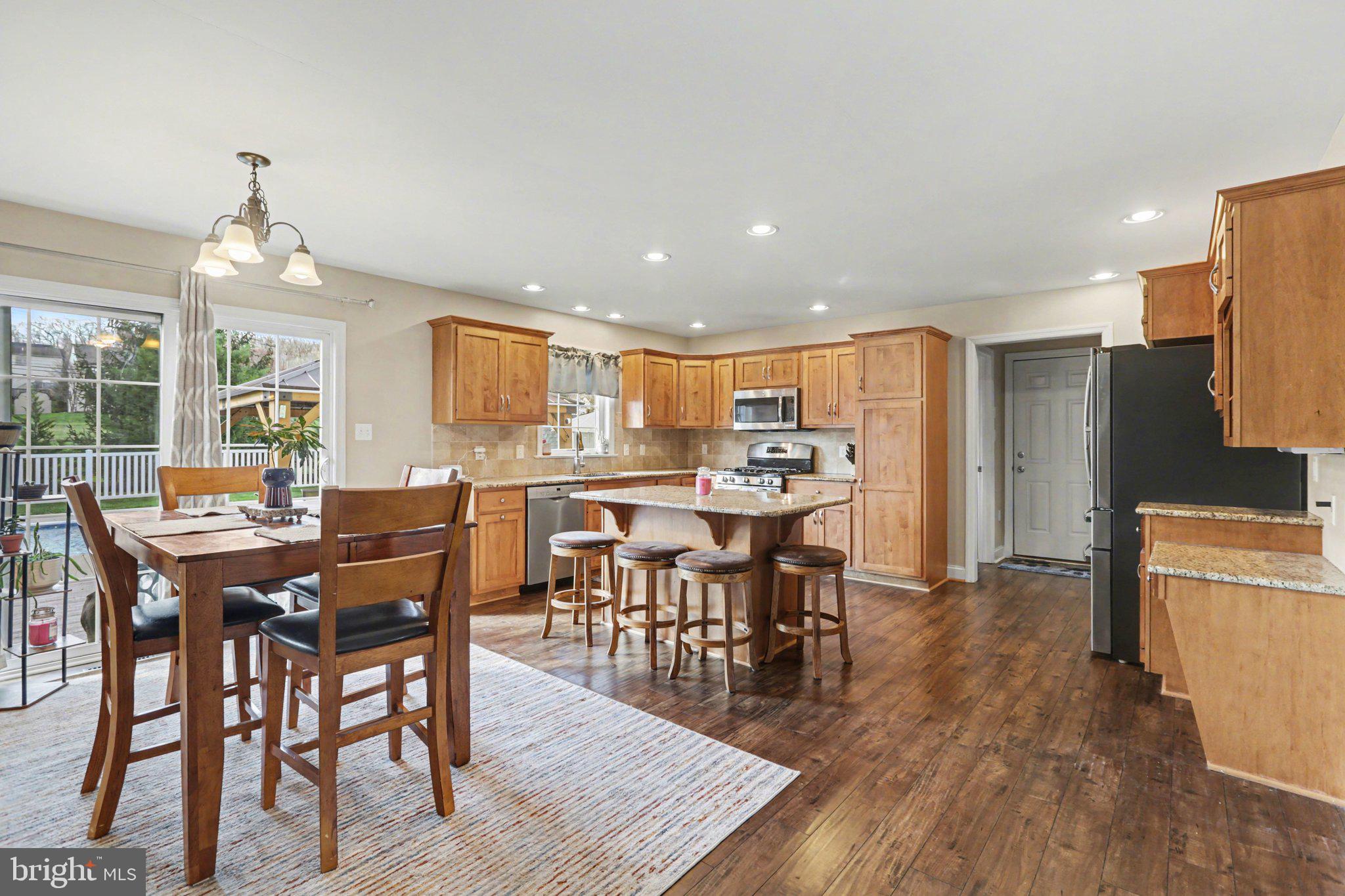 772 Rishel Drive York, PA 17406 - Photo 4 of 41