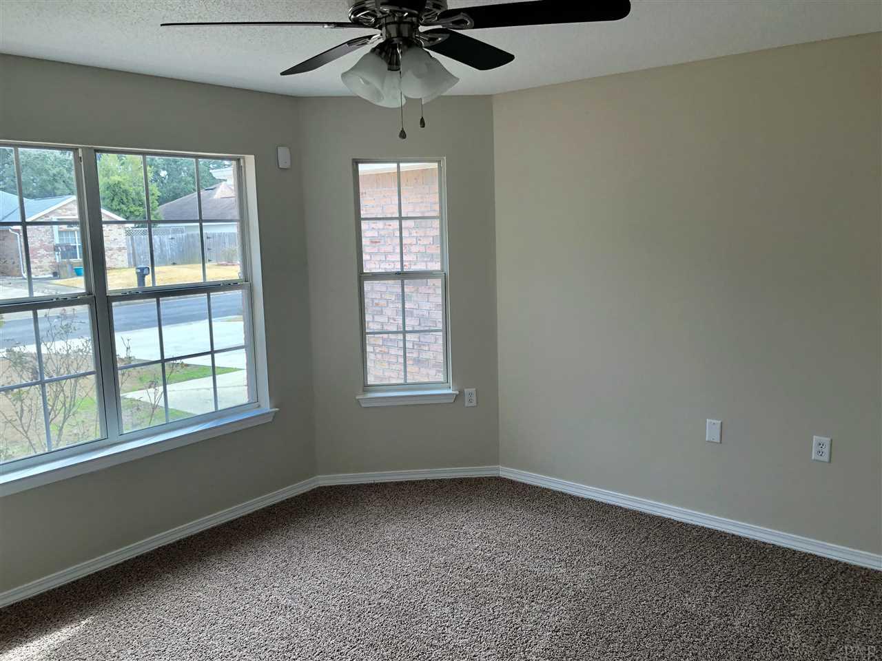 1040 Brownfield Road Pensacola, FL 32526 - Photo 13 of 17