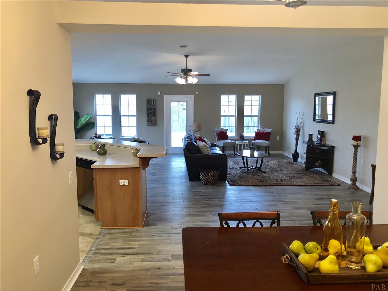 1040 Brownfield Road Pensacola, FL 32526 - Photo 4 of 17