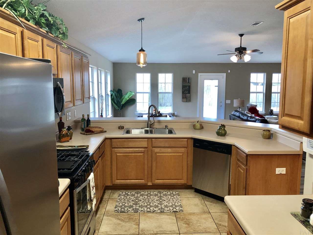 1040 Brownfield Road Pensacola, FL 32526 - Photo 8 of 17