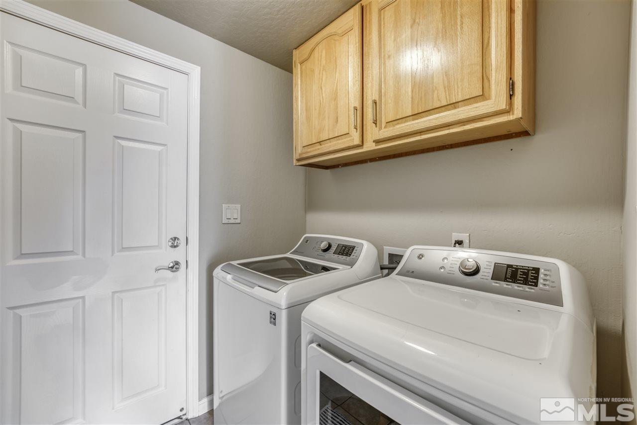 6282 Chesterfield Lane Reno, NV 89523 - Photo 28 of 34 a utility room with dryer and washer