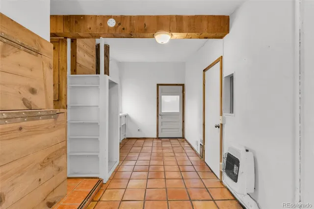 a view of a walk in closet