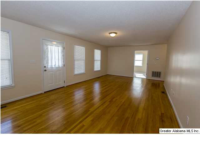 70 Beck Green Road Warrior, AL 35180 - Photo 4 of 17