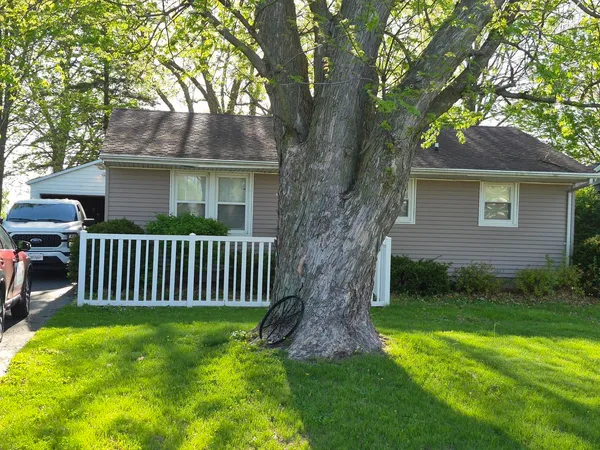 $76,000 | 203 South Yates Street, Alpha, IL 61413