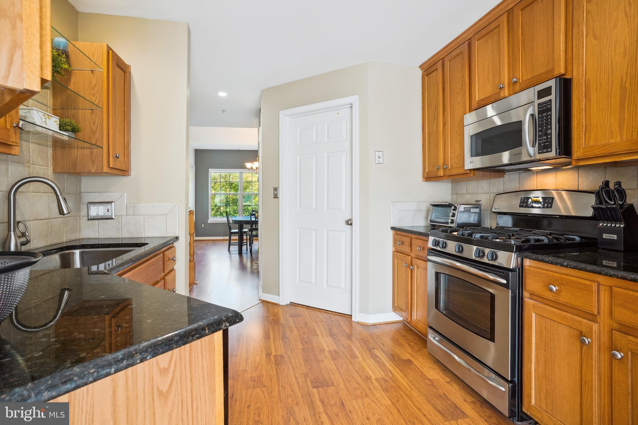 11882 Breton Court, Unit 10B Reston, VA 20191 - Photo 15 of 46 Kitchen