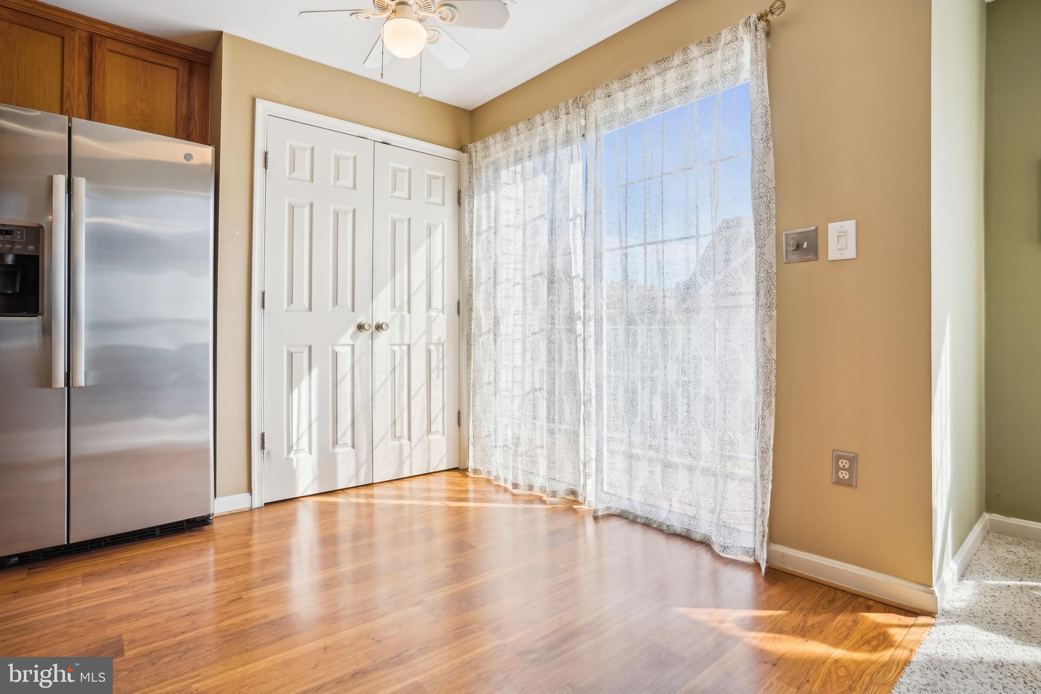 11882 Breton Court, Unit 10B Reston, VA 20191 - Photo 17 of 46 Breakfast Area w/Balcony
